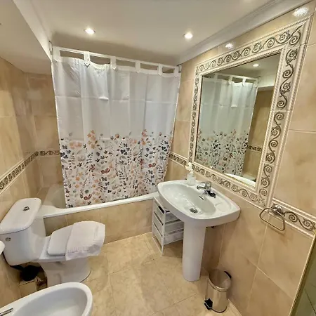 Izaro Home, Coqueto Piso Con Vistas Al Puerto